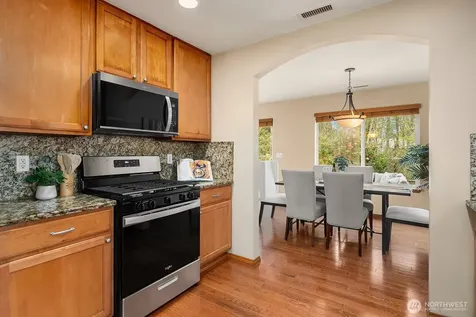 2016 250th Place SE Sammamish WA 98075