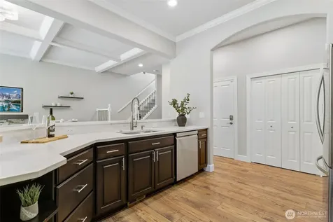 6853 166th Place SE Bellevue WA 98006