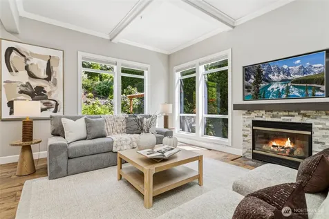 6853 166th Place SE Bellevue WA 98006