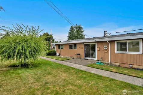 335 7th Place SE Puyallup WA 98372