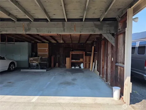 335 7th Place SE Puyallup WA 98372
