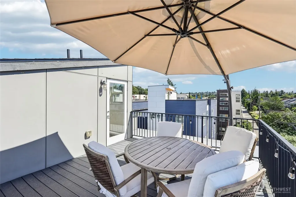 3913 SW Hudson Street Seattle WA 98116