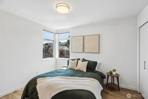 3913 SW Hudson Street Seattle WA 98116