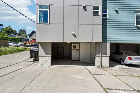 3913 SW Hudson Street Seattle WA 98116