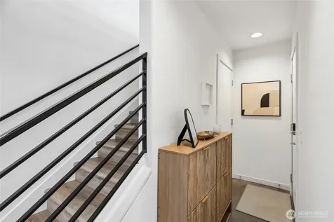 3913 SW Hudson Street Seattle WA 98116