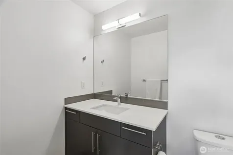 3913 SW Hudson Street Seattle WA 98116