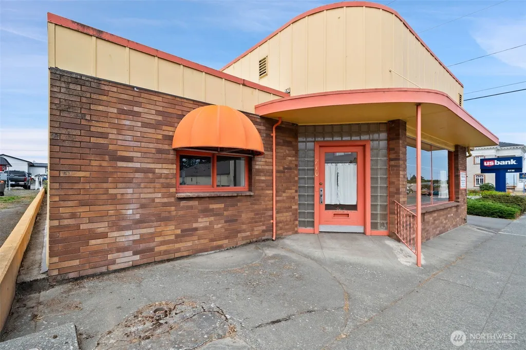 710 S Lincoln Street Sequim WA 98362