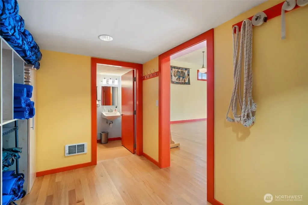 710 S Lincoln Street Sequim WA 98362