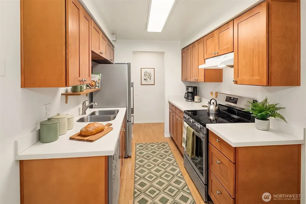 11208 NE 68th Street Kirkland WA 98033