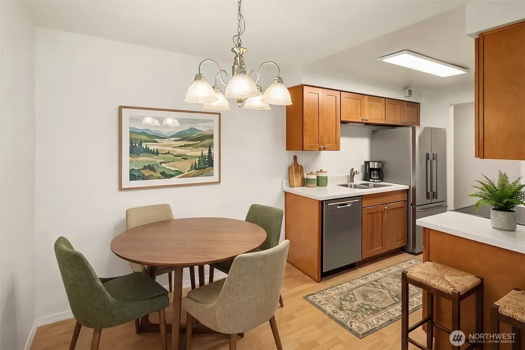 11208 NE 68th Street Kirkland WA 98033