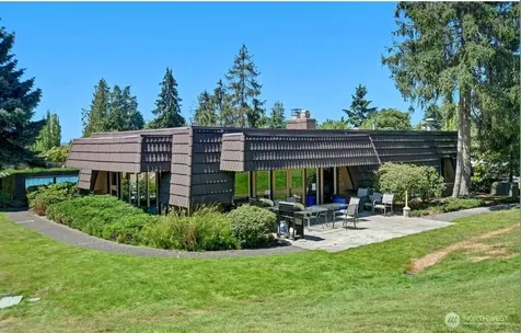 11208 NE 68th Street Kirkland WA 98033