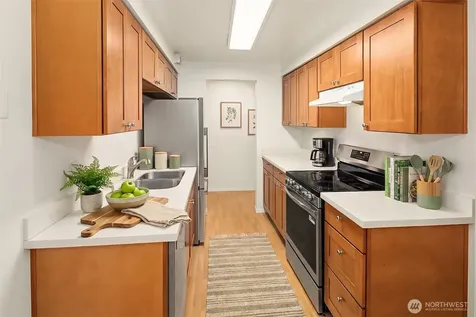 11208 NE 68th Street Kirkland WA 98033