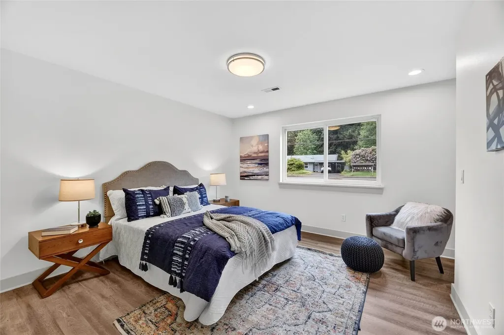 22207 48th Avenue W Mountlake Terrace WA 98043