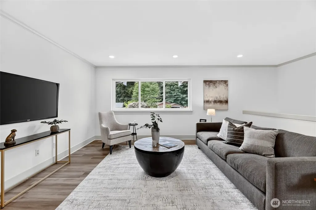 22207 48th Avenue W Mountlake Terrace WA 98043