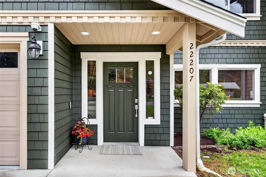 22207 48th Avenue W Mountlake Terrace WA 98043