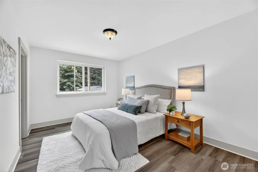 22207 48th Avenue W Mountlake Terrace WA 98043