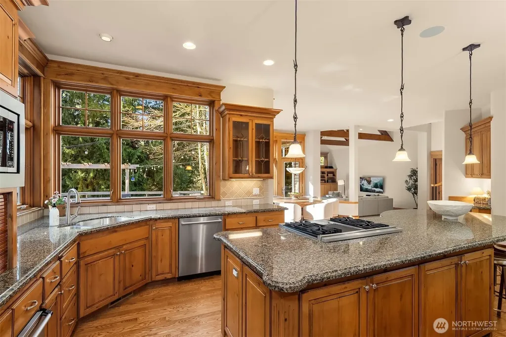 12419 205th Place NE Woodinville WA 98077