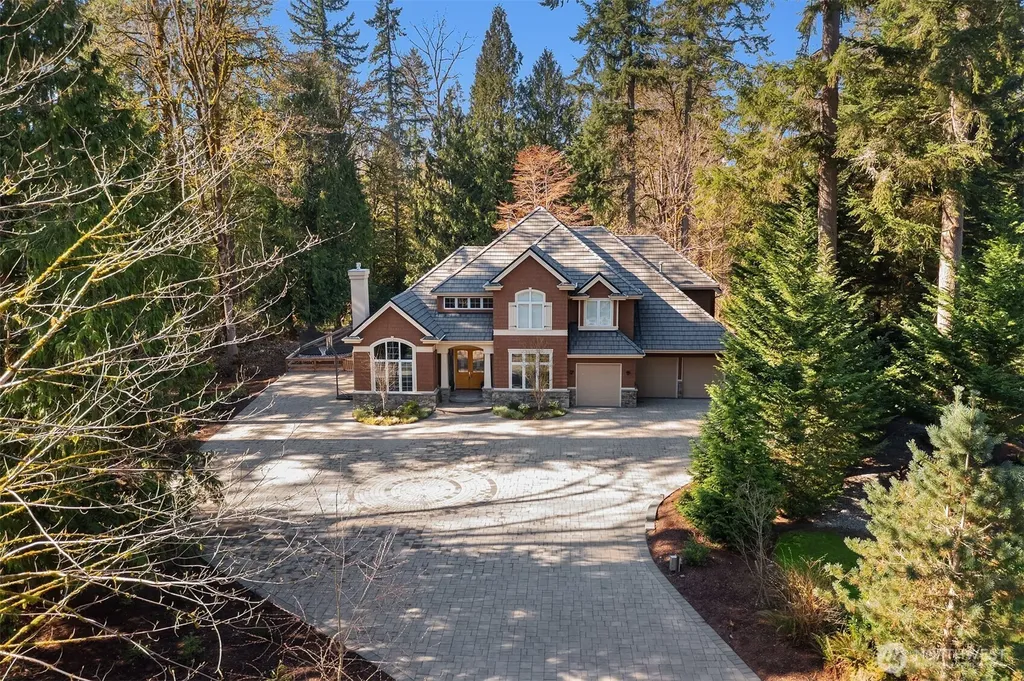 12419 205th Place NE Woodinville WA 98077