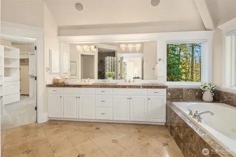 12419 205th Place NE Woodinville WA 98077