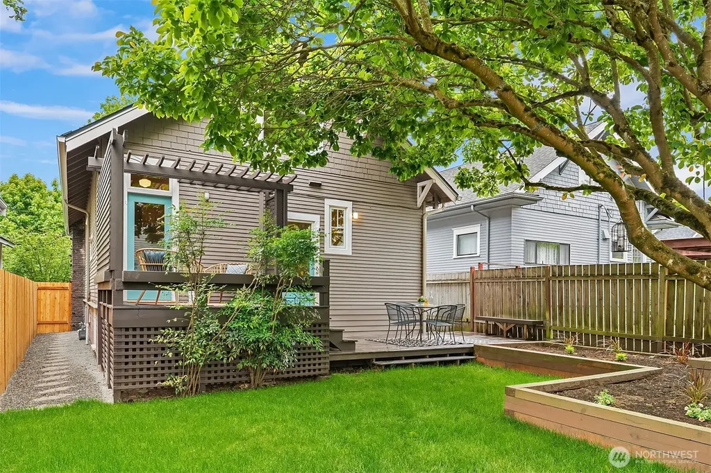 4715 Densmore Avenue N Seattle WA 98103