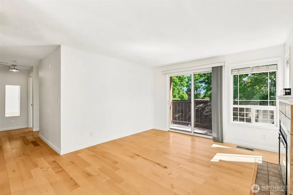 717 NW 70th Street Seattle WA 98117