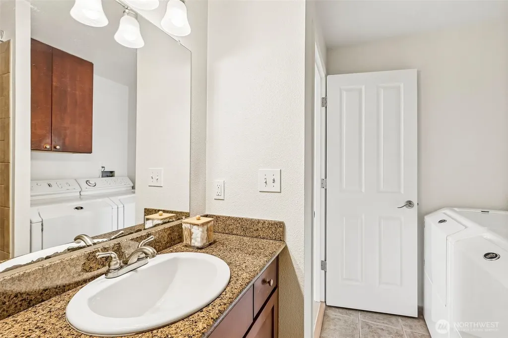 717 NW 70th Street Seattle WA 98117