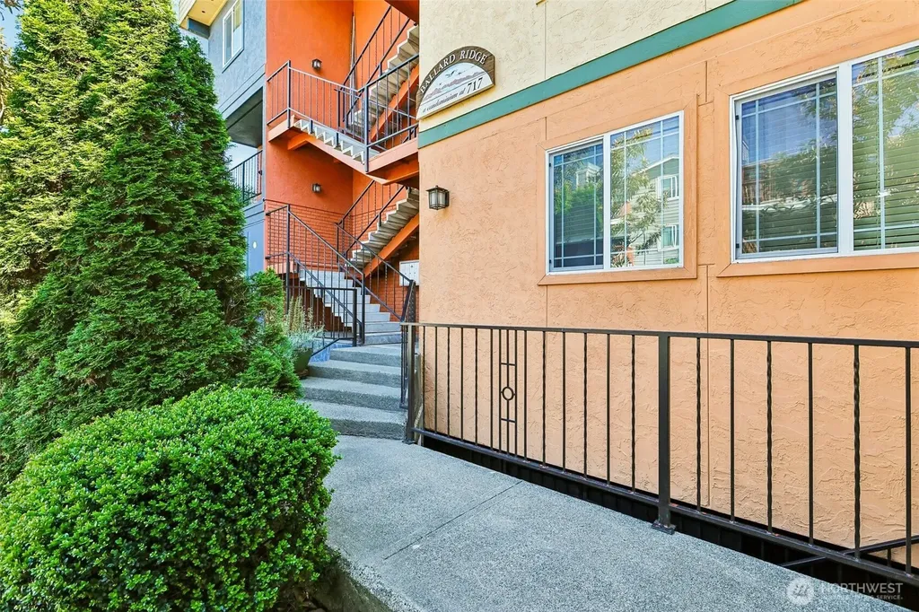 717 NW 70th Street Seattle WA 98117