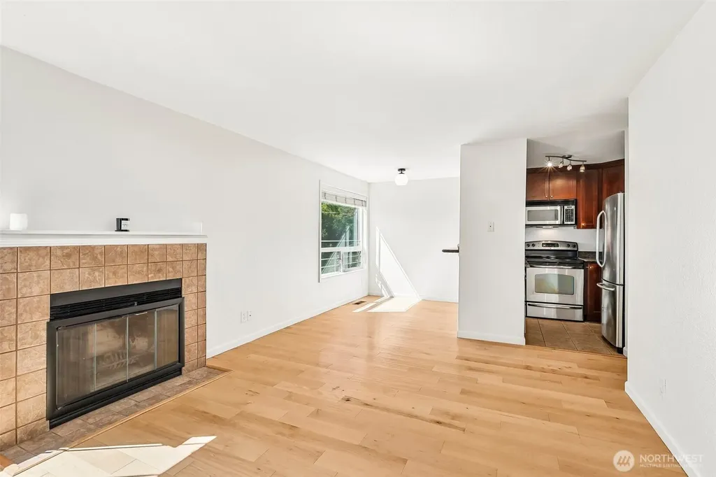 717 NW 70th Street Seattle WA 98117