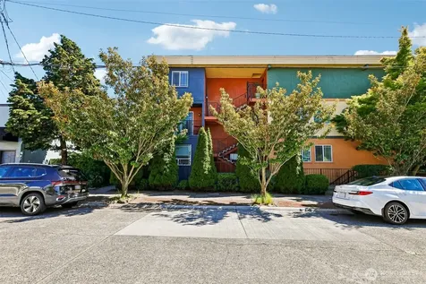 717 NW 70th Street Seattle WA 98117