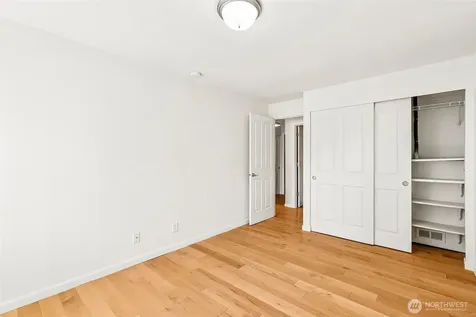 717 NW 70th Street Seattle WA 98117