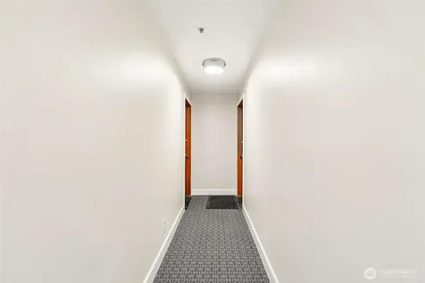 717 NW 70th Street Seattle WA 98117
