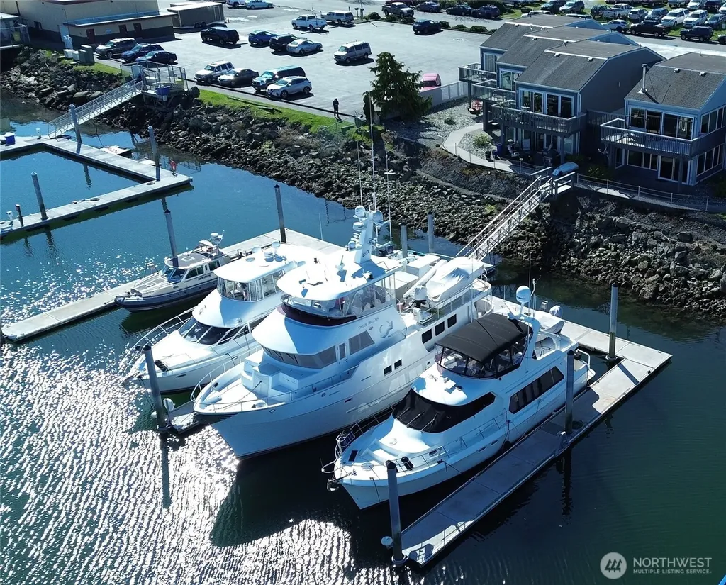 2001 Skyline Way Anacortes WA 98221
