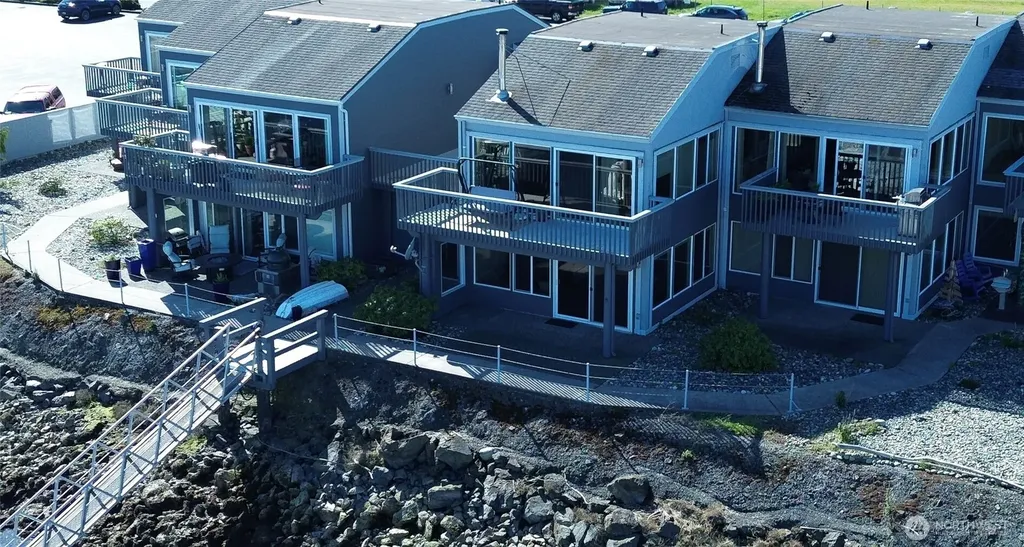 2001 Skyline Way Anacortes WA 98221