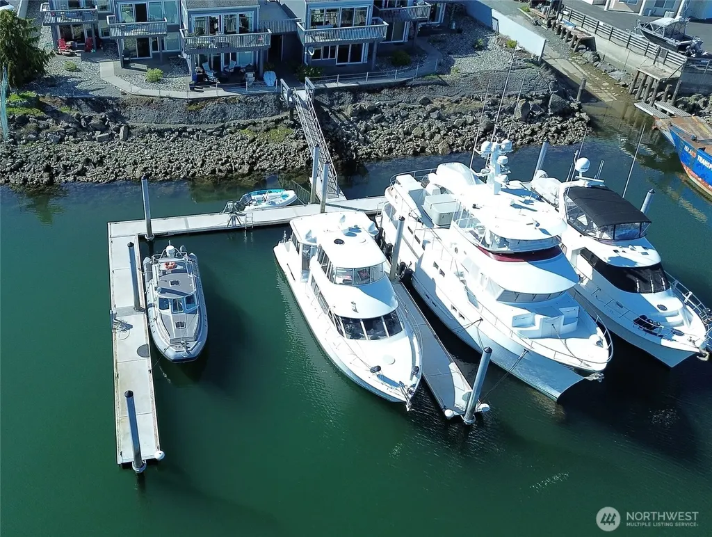 2001 Skyline Way Anacortes WA 98221