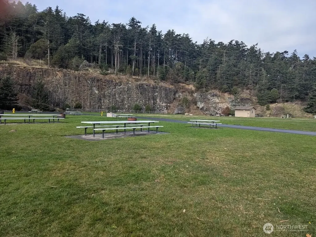 2001 Skyline Way Anacortes WA 98221