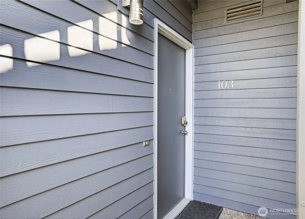 2001 Skyline Way Anacortes WA 98221