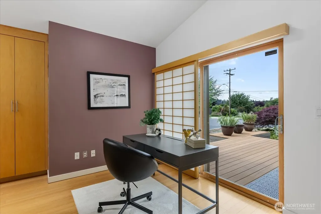 8856 24th Avenue SW Seattle WA 98106