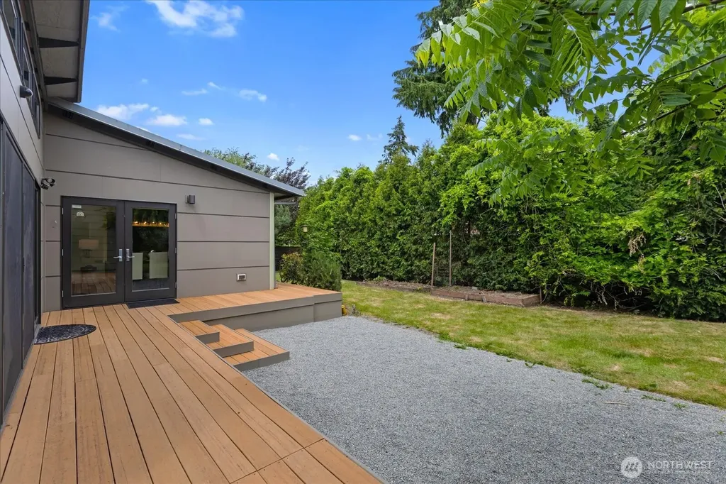 8856 24th Avenue SW Seattle WA 98106