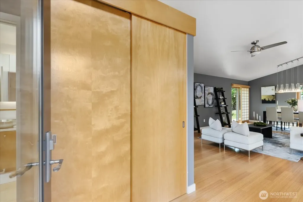 8856 24th Avenue SW Seattle WA 98106