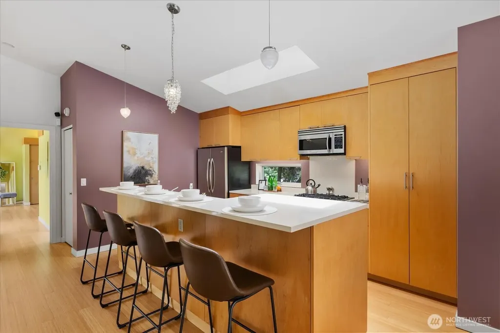 8856 24th Avenue SW Seattle WA 98106