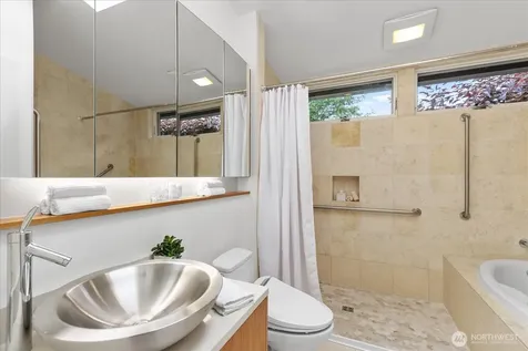 8856 24th Avenue SW Seattle WA 98106