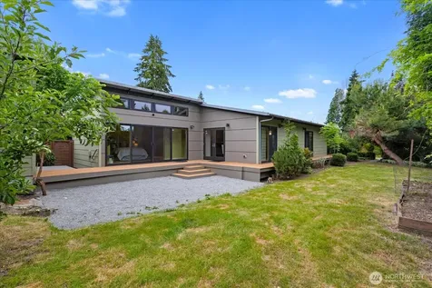 8856 24th Avenue SW Seattle WA 98106