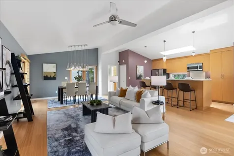8856 24th Avenue SW Seattle WA 98106