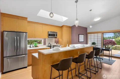 8856 24th Avenue SW Seattle WA 98106