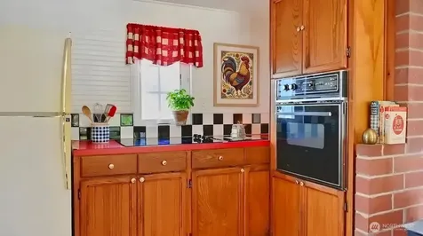212 SE 12th Street Long Beach WA 98631