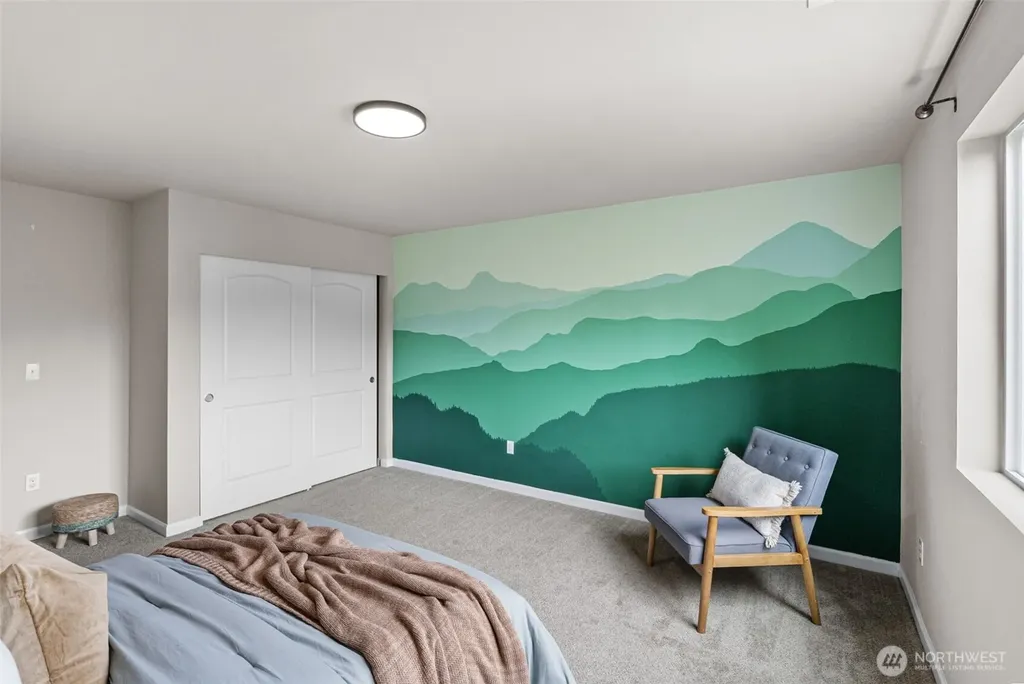 4244 SE Horsehead Way Port Orchard WA 98366