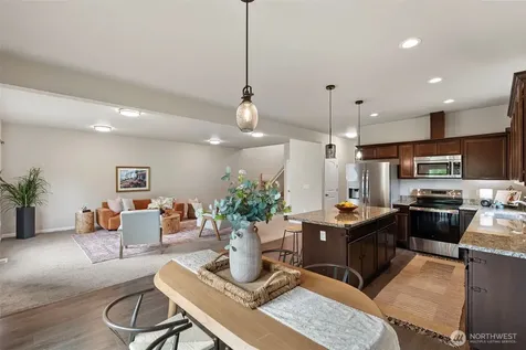 4244 SE Horsehead Way Port Orchard WA 98366