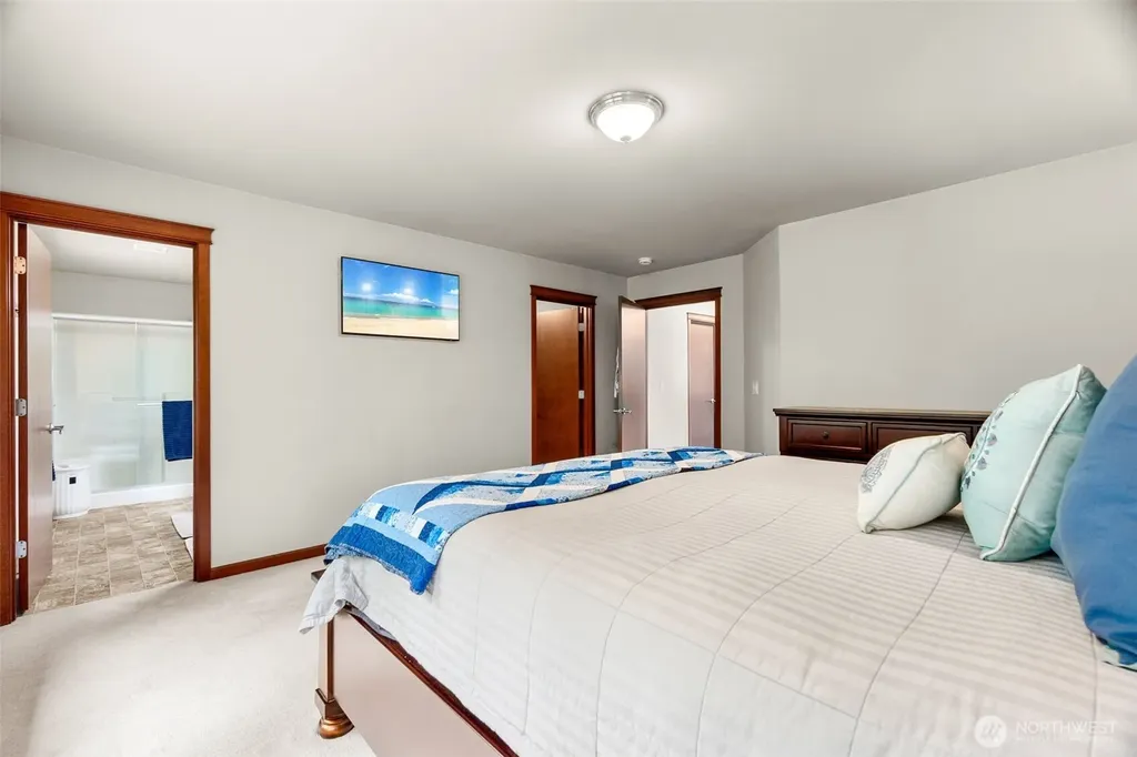4643 Helena Avenue SE Lacey WA 98503