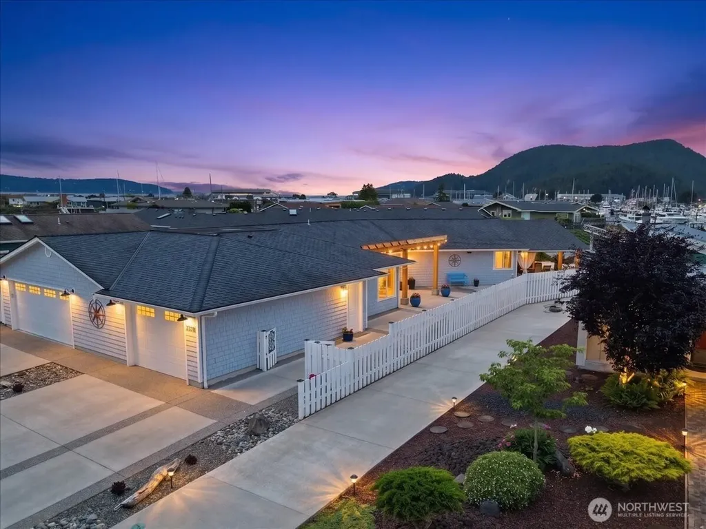 5301 Doon Way Anacortes WA 98221