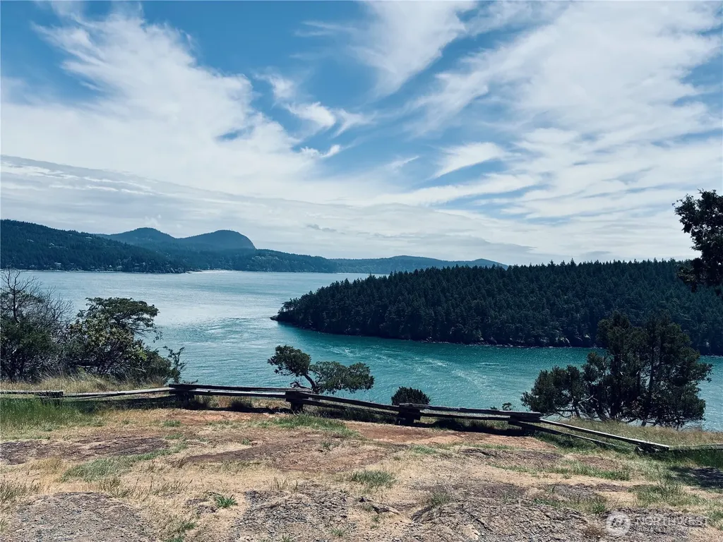 5301 Doon Way Anacortes WA 98221